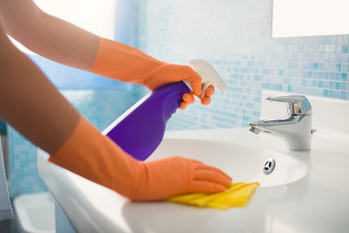 Flexible deep clean service for Putney homes, flats and commercial properties